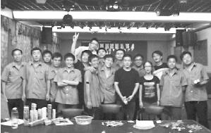 感受企業(yè)大家庭的關(guān)懷和溫暖——記自儀七廠“慶中秋、迎國慶”團(tuán)組織生活