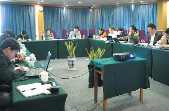 電氣集團(tuán)副總裁兼自儀董事長徐子瑛要求，認(rèn)真貫徹落實“再次創(chuàng)業(yè)”全力推進(jìn)公司各項工作