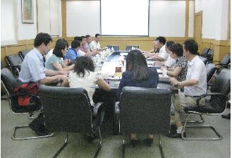 北京京儀集團總經理一行蒞臨上自儀公司參觀交流