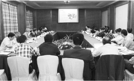 “圍繞公司發(fā)展規(guī)劃，探索產(chǎn)品拓展思路”上自儀公司召開(kāi)2012年度總工程師會(huì)議